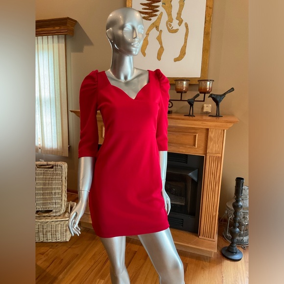 Fire Red Sweetheart Neckline Wiggle Mini Dress - Picture 5 of 8